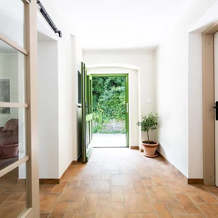 Apartma Frida